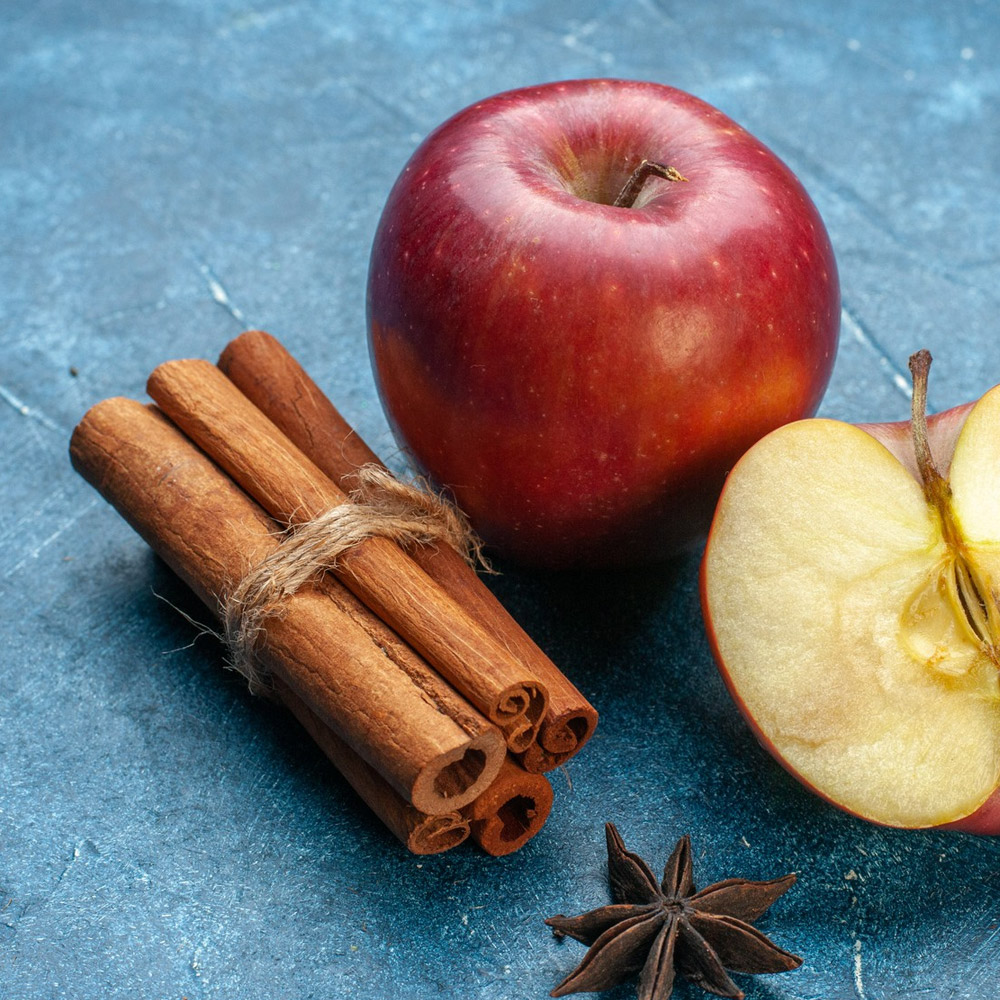 Apple and Cinnamon Apple and Cinnamon